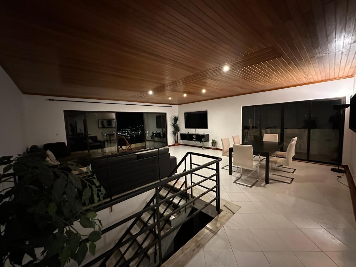 Ferienwohnung Penthouse Ocean View Sesimbra - Parking @Center Exterior foto
