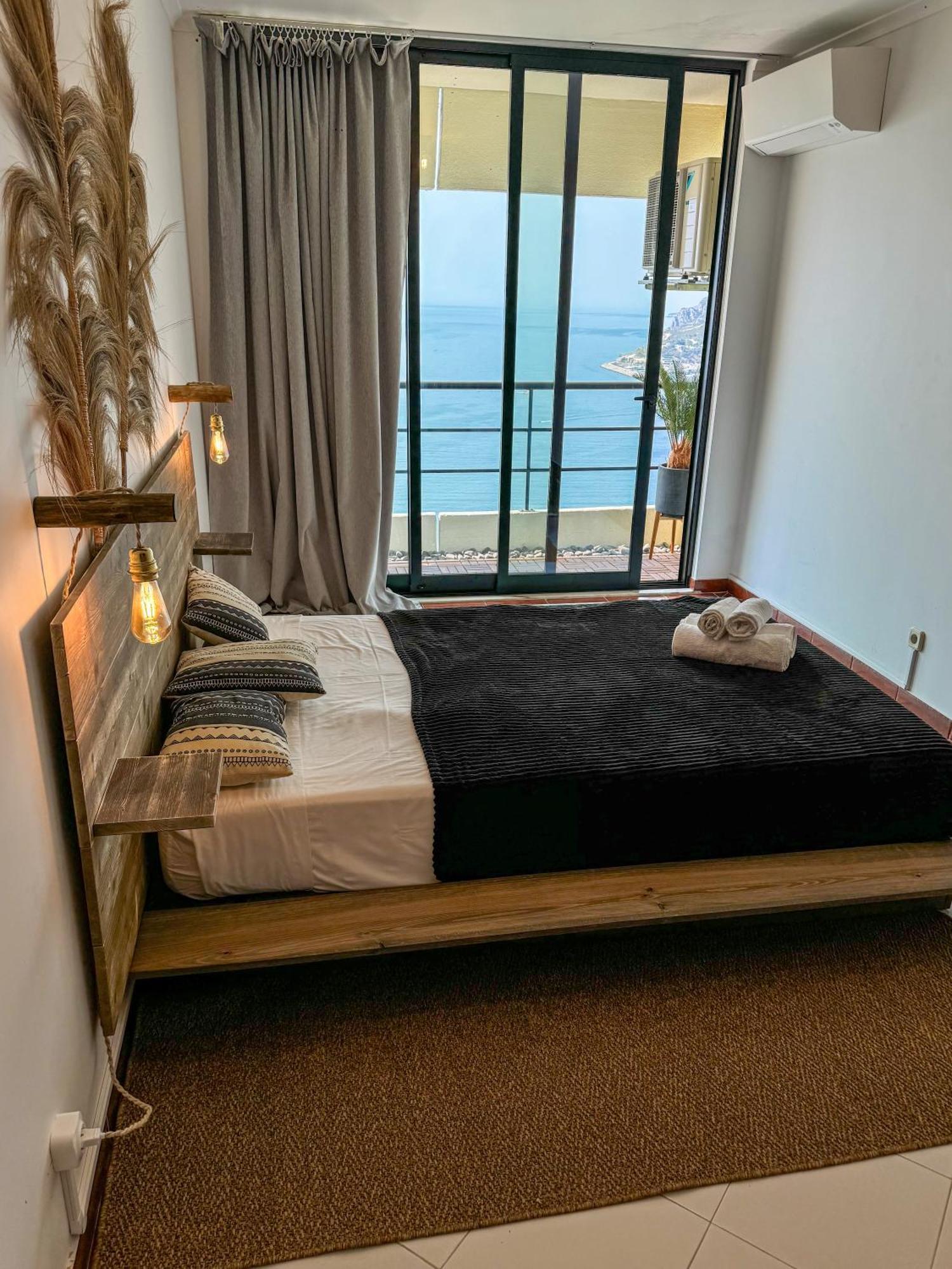 Ferienwohnung Penthouse Ocean View Sesimbra - Parking @Center Exterior foto
